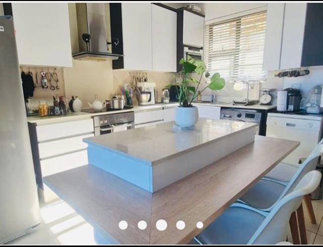 3 BEDROOM PROPERTY TO RENT IN NEW TOWN CENTRE